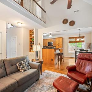 Photo #8 of 189 Irvington Springs Road, Lynchburg, VA 0.6 acres