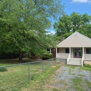Photo #4 of 1243 Thornbird Place, Huddleston, VA 5.0 acres