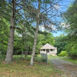 Photo #5 of 1243 Thornbird Place, Huddleston, VA 5.0 acres