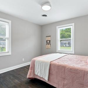 Photo #4 of 825 Old Forest Road, Lynchburg, VA 0.2 acres