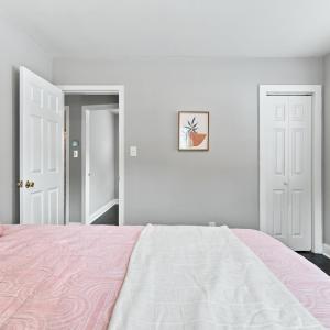 Photo #8 of 825 Old Forest Road, Lynchburg, VA 0.2 acres