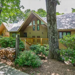 Photo #2 of 740 Laurelwood, Wintergreen, VA 0.1 acres