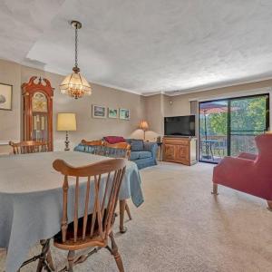 Photo #8 of 401 Harbor Ridge Drive, Goodview, VA