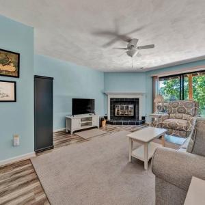 Photo #10 of 401 Harbor Ridge Drive, Goodview, VA