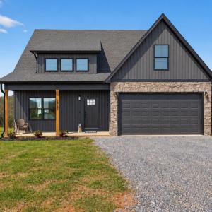Photo #1 of 154 Fox Hall Drive, Amherst, VA 1.2 acres