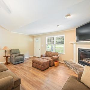 Photo #4 of 50 Laurel Lane, Lynchburg, VA 0.6 acres