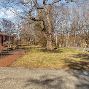 Photo #48 of 701 Fourth Avenue, Farmville, VA 0.6 acres