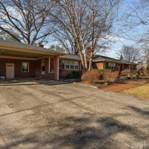 Photo #47 of 701 Fourth Avenue, Farmville, VA 0.6 acres