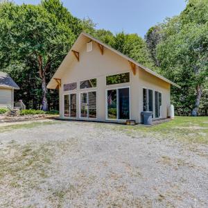 Photo #19 of 1361 Hurricane Creek Road, Big Island, VA 22.3 acres