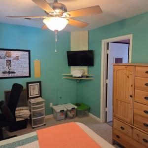 Back second floor bedroom