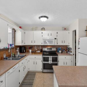 Photo #13 of 1002 Oxford Point, Lynchburg, VA 0.5 acres