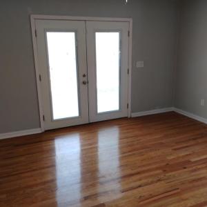 MAIN LEVEL DEN