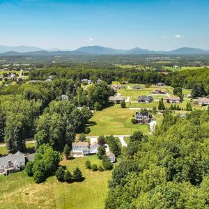 Photo #5 of 1117 Elkwood Terrace North, Forest, VA 1.9 acres