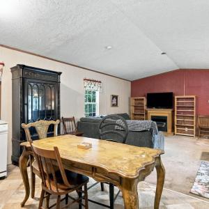 Photo #11 of 105 Whisperridge Ct, Moneta, VA 2.8 acres