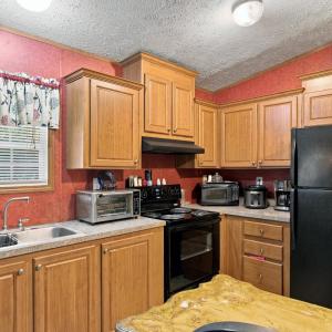 Photo #9 of 105 Whisperridge Ct, Moneta, VA 2.8 acres