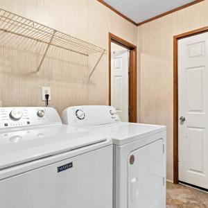 Photo #12 of 105 Whisperridge Ct, Moneta, VA 2.8 acres