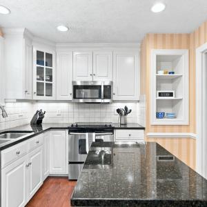 Photo #10 of 72 Lake Drive, Lynchburg, VA 0.4 acres