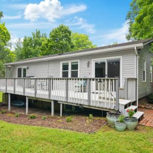 Photo #11 of 2814 Mount Vernon Lane, Radford, VA 0.4 acres