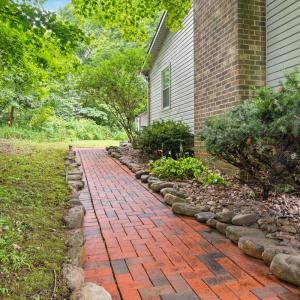 Photo #9 of 2814 Mount Vernon Lane, Radford, VA 0.4 acres