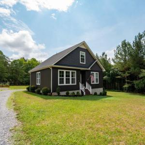 Photo #2 of 8840 Charlemont Road, Goode, VA 1.0 acres