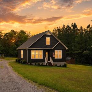 Photo #1 of 8840 Charlemont Road, Goode, VA 1.0 acres