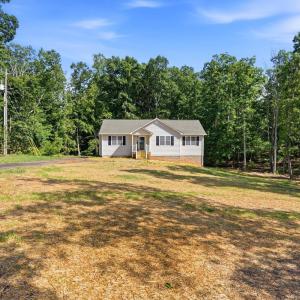 Photo #2 of 4028 Pumping Station Road, Appomattox, VA 1.1 acres