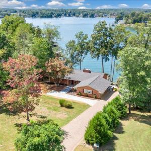 Photo #9 of 1080 Forest Way Circle, Moneta, VA 0.6 acres