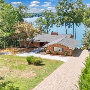 Photo #7 of 1080 Forest Way Circle, Moneta, VA 0.6 acres