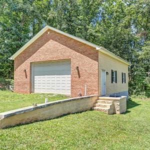33x35 detached garage and workshop!