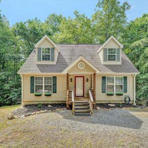 Photo #35 of 1113 Striper Court, Moneta, VA 0.6 acres