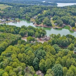 Photo #32 of 1113 Striper Court, Moneta, VA 0.6 acres