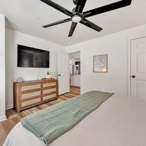 Photo #15 of 1113 Striper Court, Moneta, VA 0.6 acres