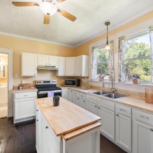 Photo #16 of 2143 Main Street, Lynchburg, VA 0.2 acres