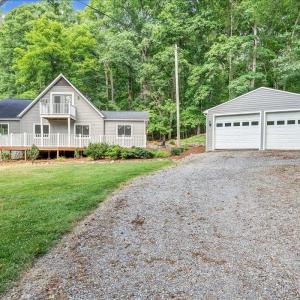 Photo #2 of 105 Windlass Court, Moneta, VA 1.3 acres