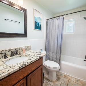 Photo #21 of 1228 Lakeview Drive, Lynchburg, VA 0.7 acres