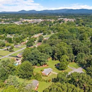 Photo #54 of 1228 Lakeview Drive, Lynchburg, VA 0.7 acres