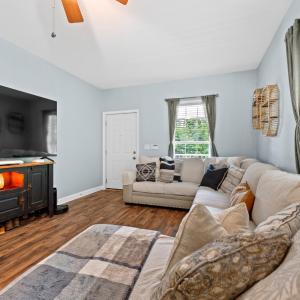 Photo #9 of 1533 Liggates Road, Lynchburg, VA 0.3 acres