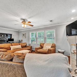 Photo #8 of 188 E Overbrook Road, Lynchburg, VA 0.4 acres