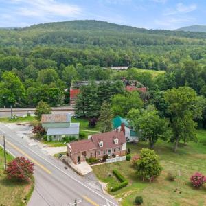 Photo #61 of 10697 James River Road, Shipman, VA 0.1 acres