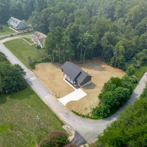 Photo #52 of 2638 Twin Lake Dr, Bedford, VA 1.0 acres