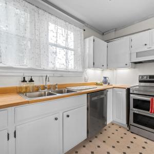 Photo #17 of 1012 Oakley Avenue, Lynchburg, VA 0.2 acres