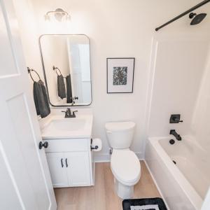 Shared bath in upstairs.  SImilar to photos.