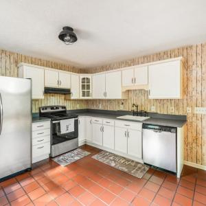 Photo #8 of 966 Cherry Hill Road, Amherst, VA 24.7 acres