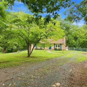 Photo #5 of 118 York Drive, Madison Heights, VA 0.9 acres