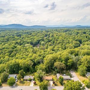 Photo #47 of 2305 Hawthorne Road, Lynchburg, VA 0.6 acres