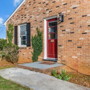 Upstairs driveway entry