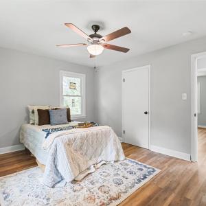 Photo #4 of 211 Grove Avenue, Madison Heights, VA 0.7 acres