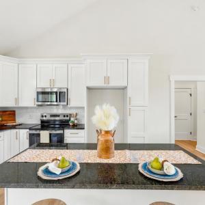 Photo #14 of 1805 Hickory Cove Ln, Moneta, VA 0.9 acres