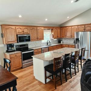 Photo #12 of 191 Erin Drive, Madison Heights, VA 0.8 acres