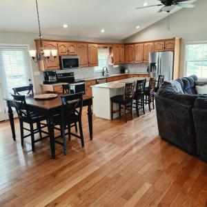 Photo #13 of 191 Erin Drive, Madison Heights, VA 0.8 acres